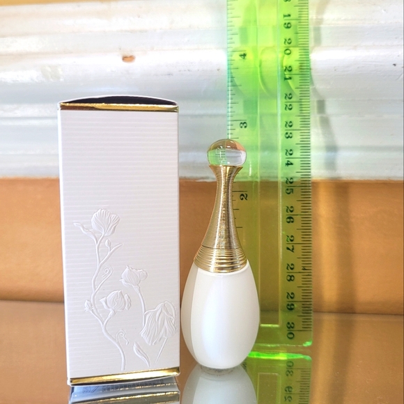 - Dior  5 mini - Picture 5 of 9